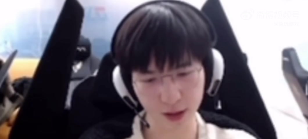 九游会j9官网真人游戏第一品牌Elk深夜分享学习经历 直言：我初中考完就决定不读了~